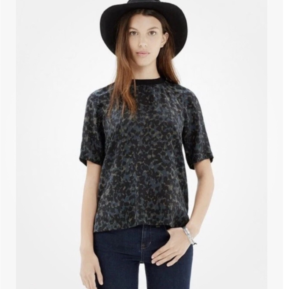 Madewell Silk Front Row Short Sleeve Tee in Ink Spot Leopard Size Small EUC